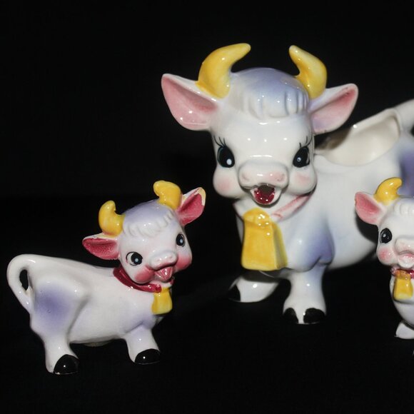 Elsie The Purple Cow Creamer and Salt & Pepper Shakers | Japan Ceramics - Picture 2 of 11